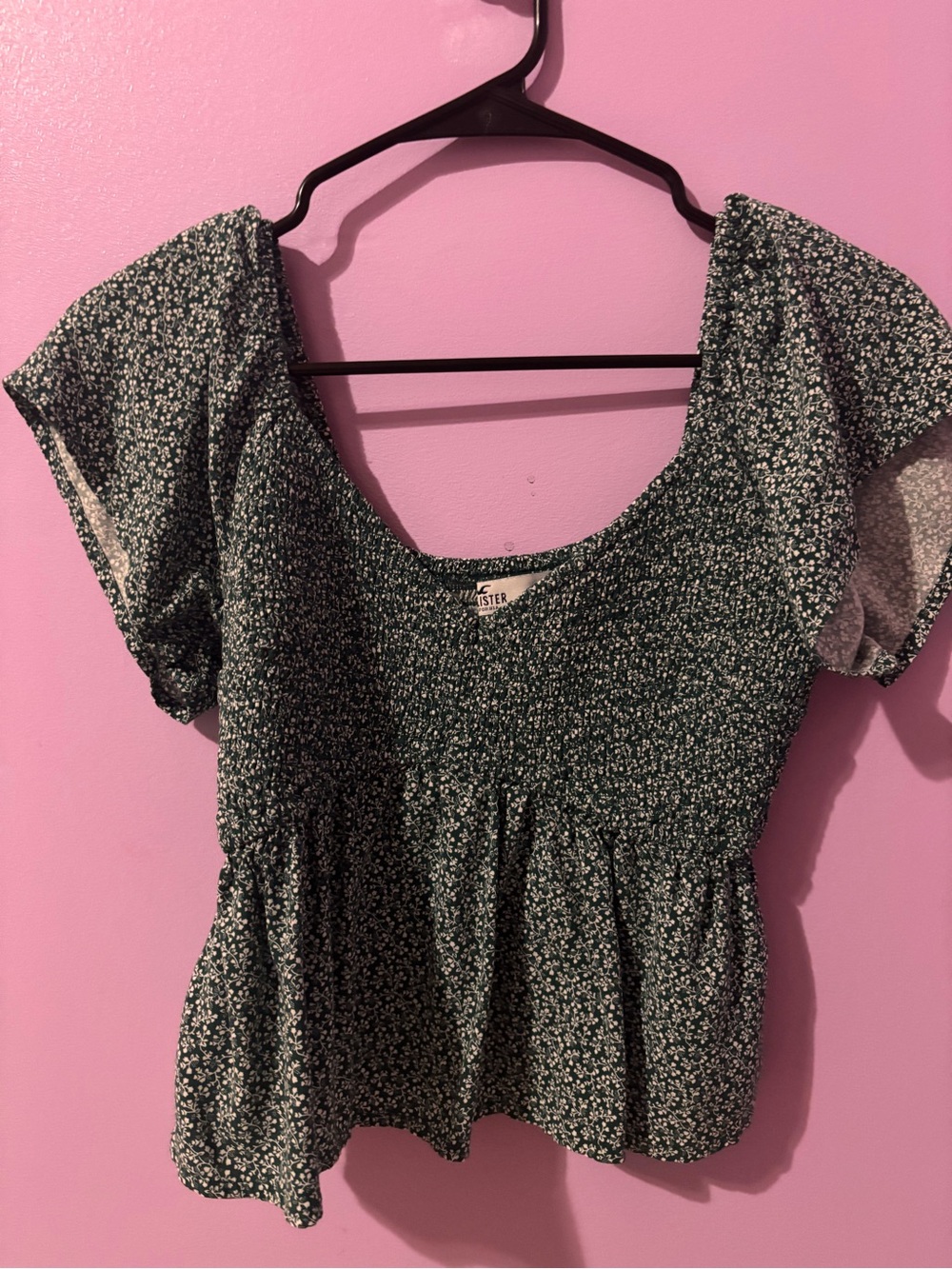 Hollister Dark Green White Floral Smocked Peplum Top
